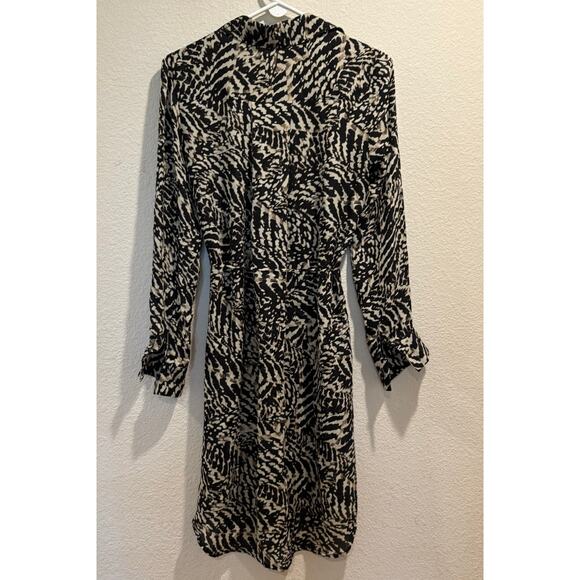 L'Agence Black Cream 100% Silk Animal Print Tie Waist Button Front Dress Size XS - Picture 2 of 5